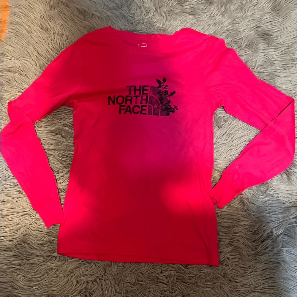 The North Face Women's Pink Long Sleeve Top